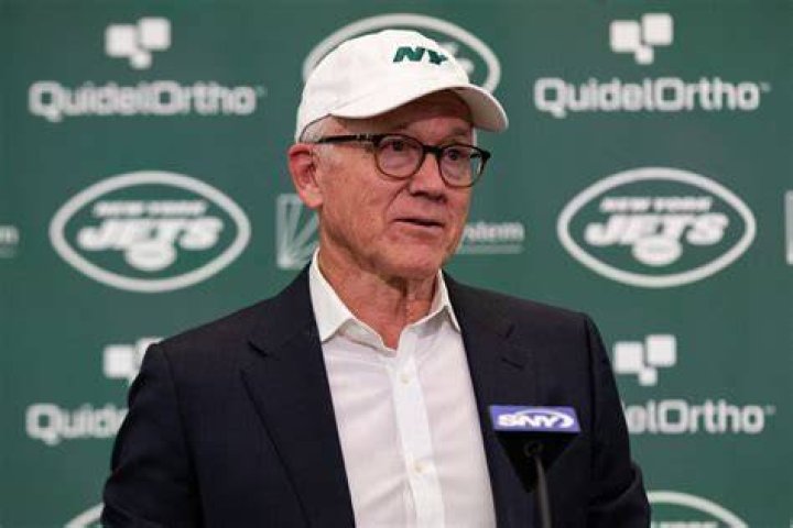Jets owner Woody Johnson asked about Tim Tebow's virginity (VIDEO)