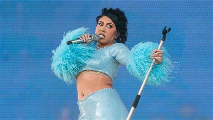 Kali Uchis apresenta live gratuita no YouTube; saiba como assistir! Poltrona Vip