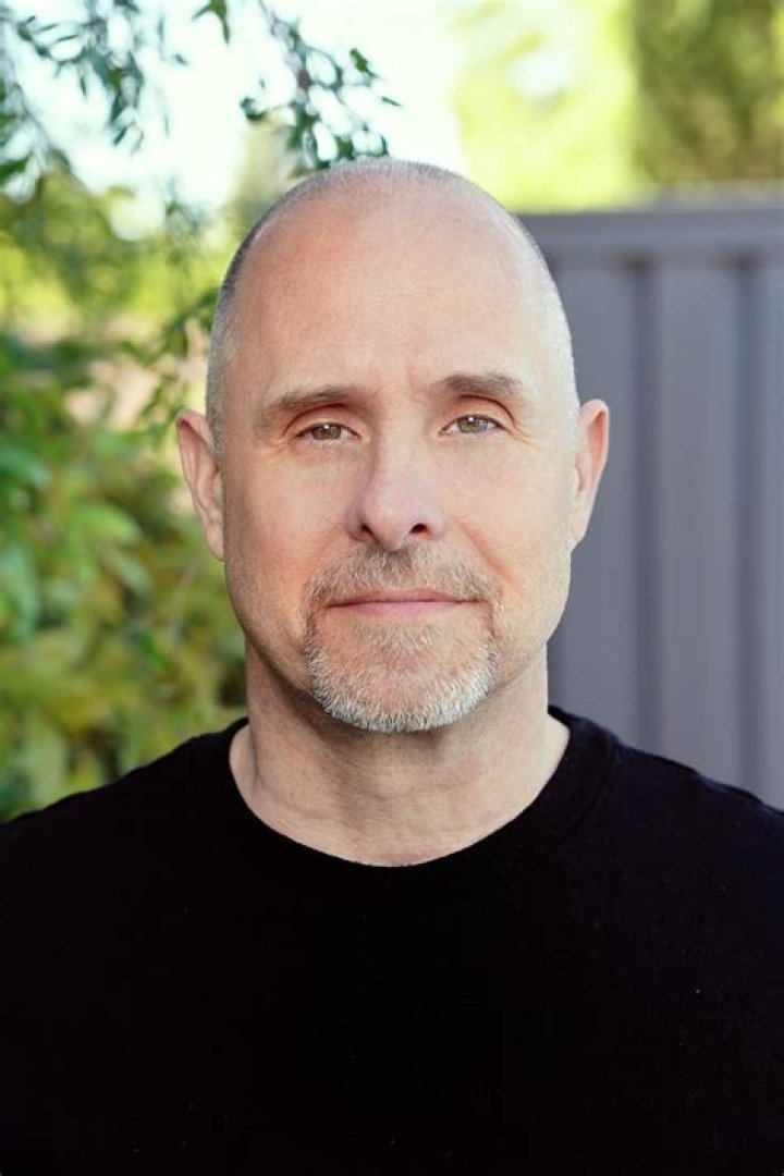 Paul Schulze Biography, Height & Life Story Super Stars Bio