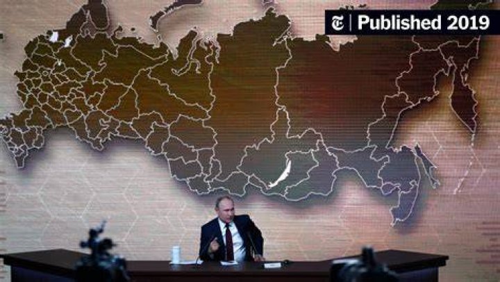 Putin&rsquo;s Russia, Punching Above Its Weight, Keeps Adversaries Off