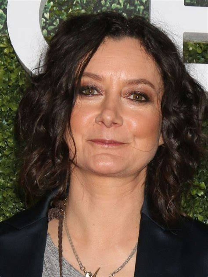 Sara Gilbert Wiki, biograf&iacute;a, edad, patrimonio, relaciones, familia y